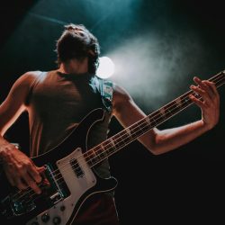Baraqué en live au théâtre de l'usine de St Céré.
©Diane Barbier, auteur-photographe.