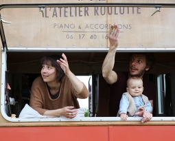 L’atelier roulotte dans le Haut Segala